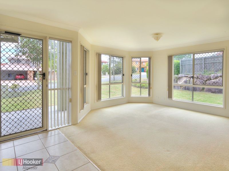 19 Cordeaux Place, Parkinson QLD 4115
