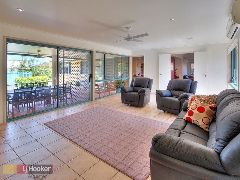 11 Taupo Place, Parkinson QLD 4115