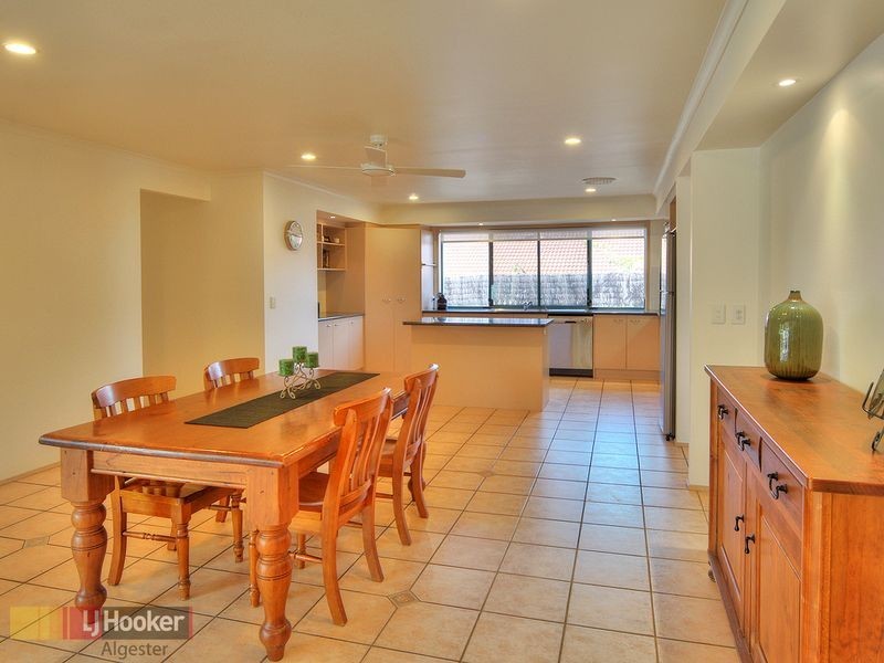 11 Taupo Place, Parkinson QLD 4115