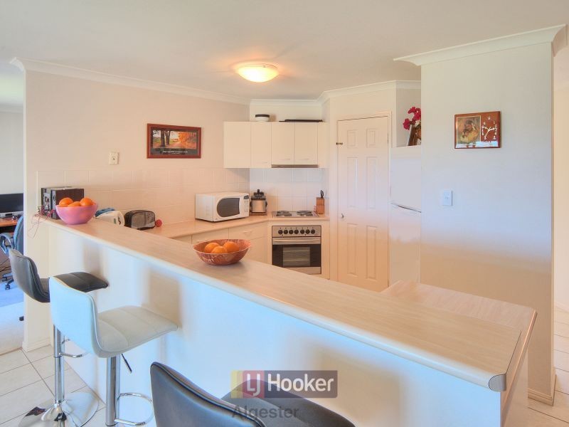 18 Clifton Place, Parkinson QLD 4115