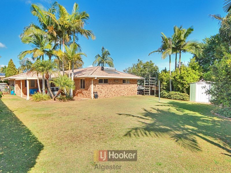 6 Balgownie Crescent, Parkinson QLD 4115