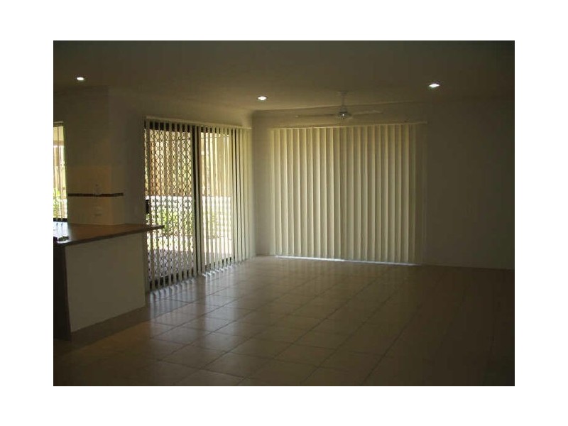 6 Budawang Street, Parkinson QLD 4115
