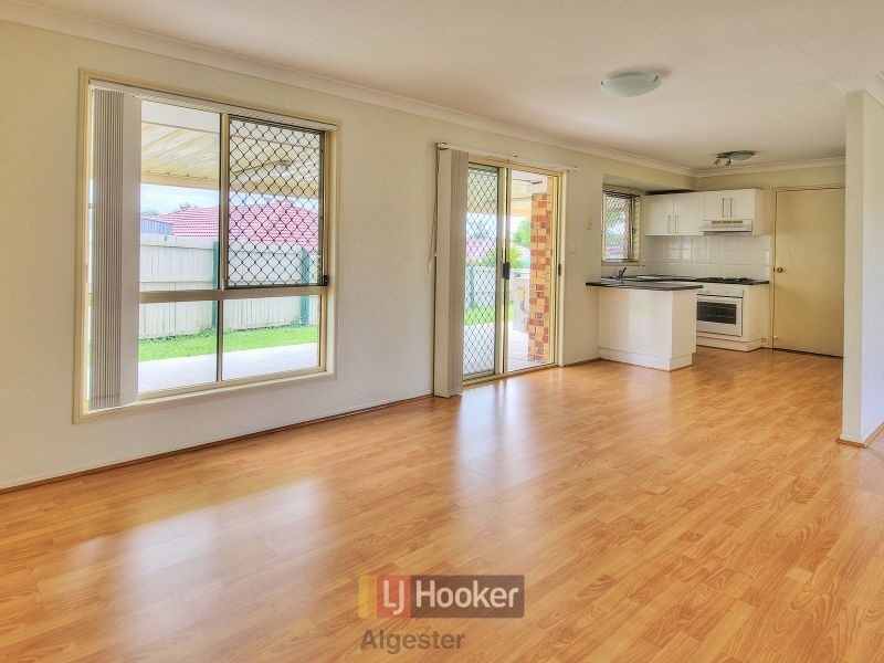 3 Sandheath Court, Regents Park QLD 4118