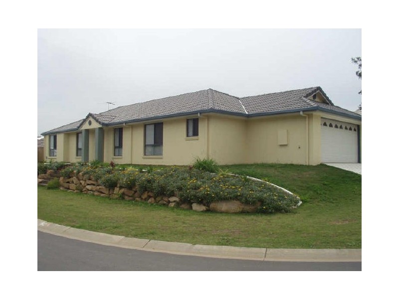 2 Meadowbank Place, Calamvale QLD 4116