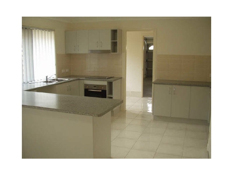 2 Meadowbank Place, Calamvale QLD 4116