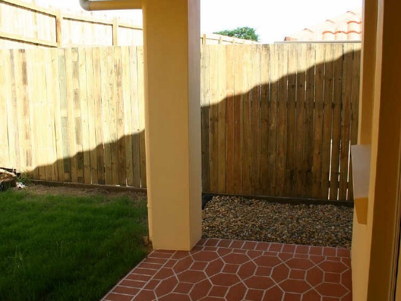 35 Michigan Crescent, Parkinson QLD 4115