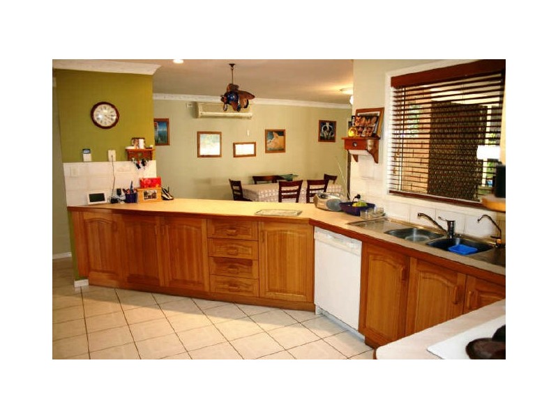 22 Bannockburn Crescent, Parkinson QLD 4115