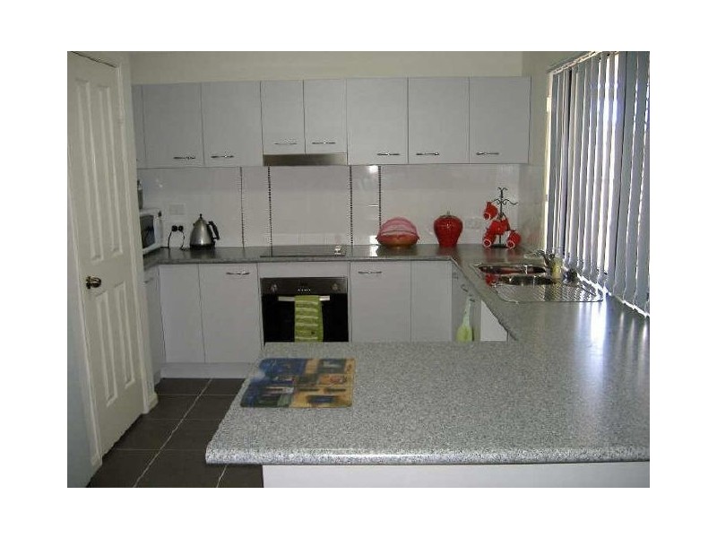 44 Dart Place, Parkinson QLD 4115