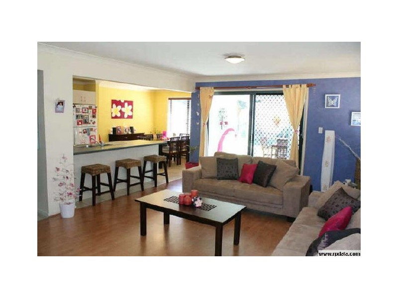 17 Marylands Place, Parkinson QLD 4115
