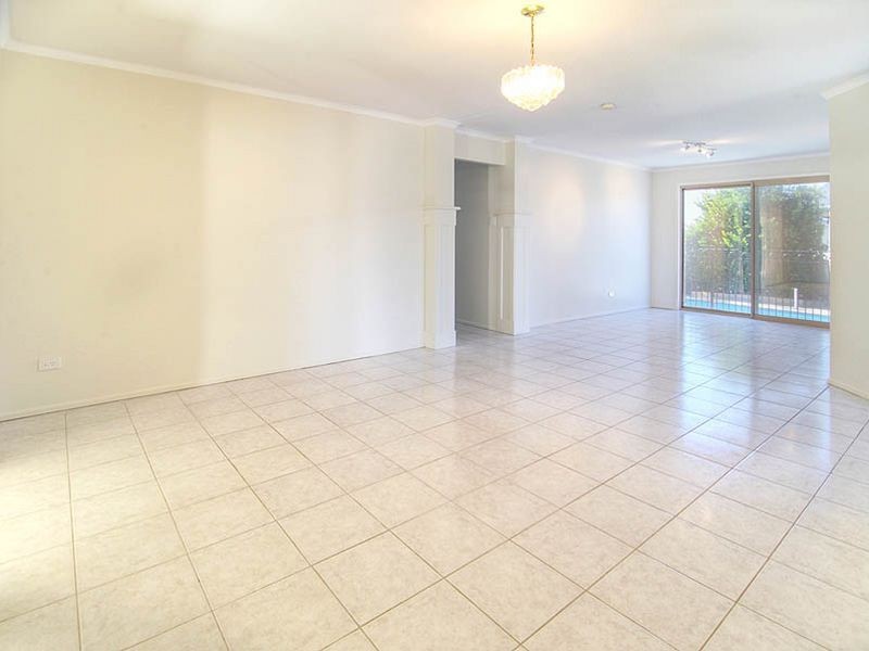 15 Gentian Close, Drewvale QLD 4116