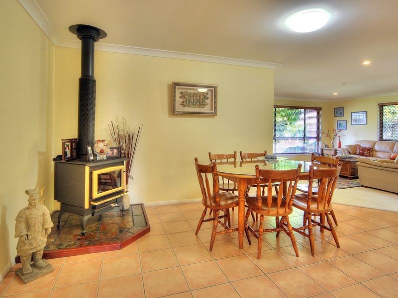 19 Fernhill Place, Parkinson QLD 4115