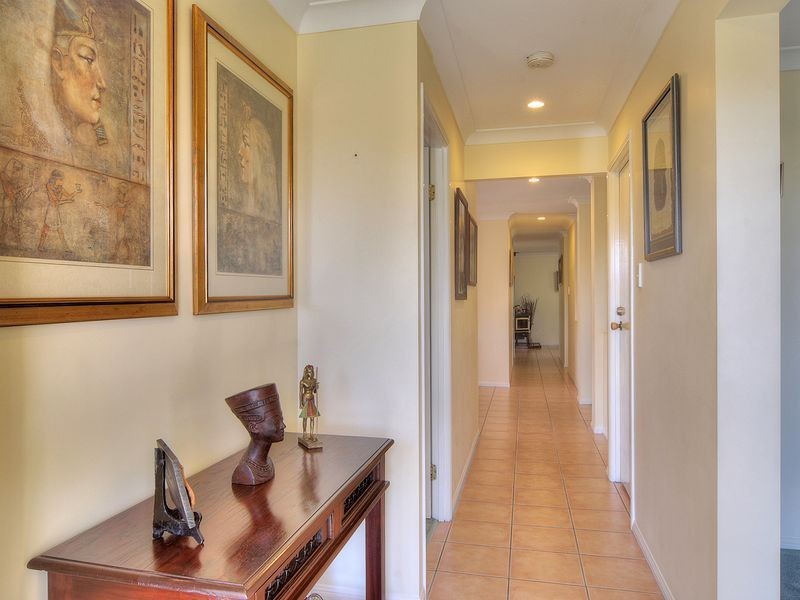19 Fernhill Place, Parkinson QLD 4115