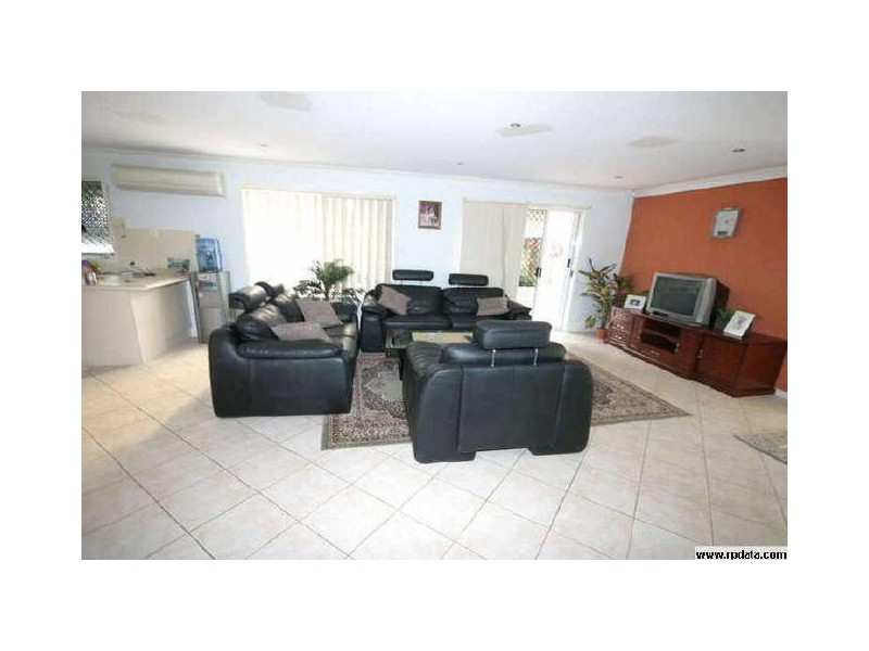 64 Bundabah Drive, Calamvale QLD 4116