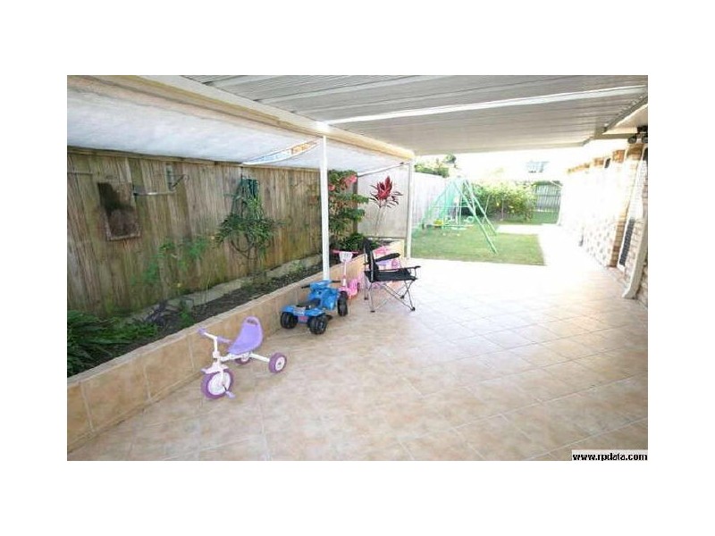 64 Bundabah Drive, Calamvale QLD 4116