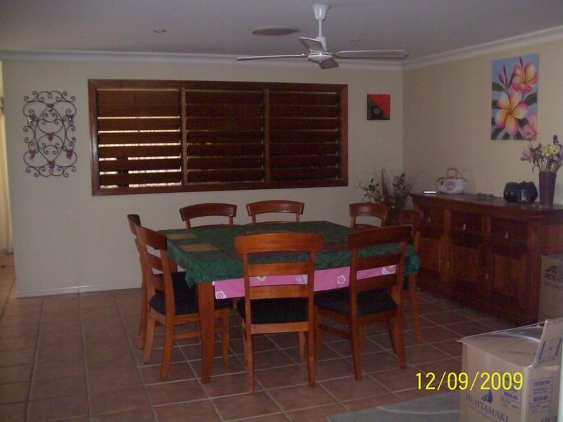 14 Swanbrook Place, Parkinson QLD 4115