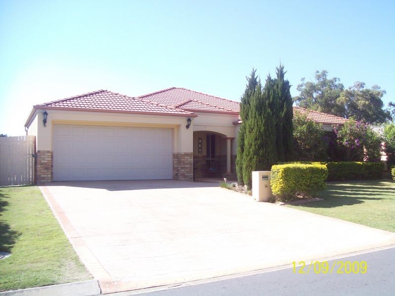 14 Swanbrook Place, Parkinson QLD 4115