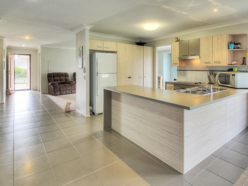 20 Yengo Street, Parkinson QLD 4115