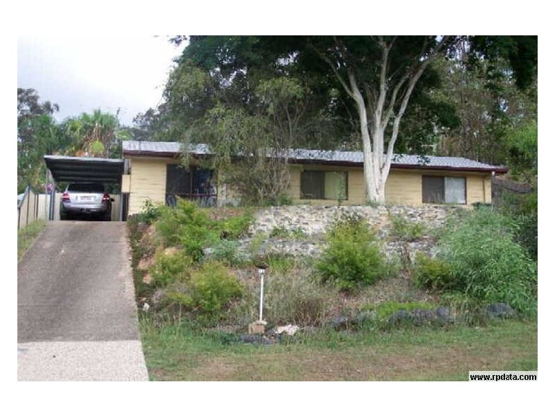 11 Nerine St, Kingston QLD 4114