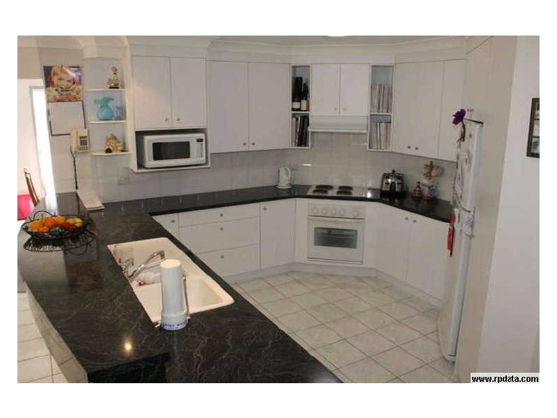 81 Bannockburn Crescent, Parkinson QLD 4115