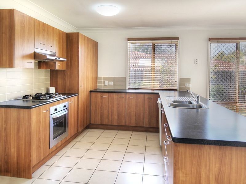 1 Stirling Ct, Parkinson QLD 4115