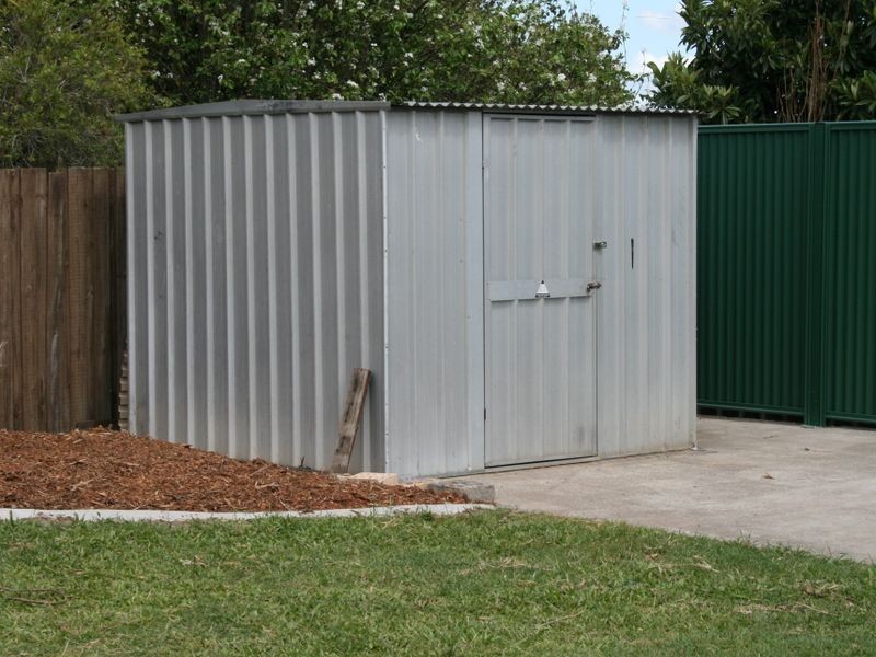 6 Kauri Street, Hillcrest QLD 4118