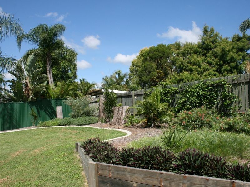 6 Kauri Street, Hillcrest QLD 4118