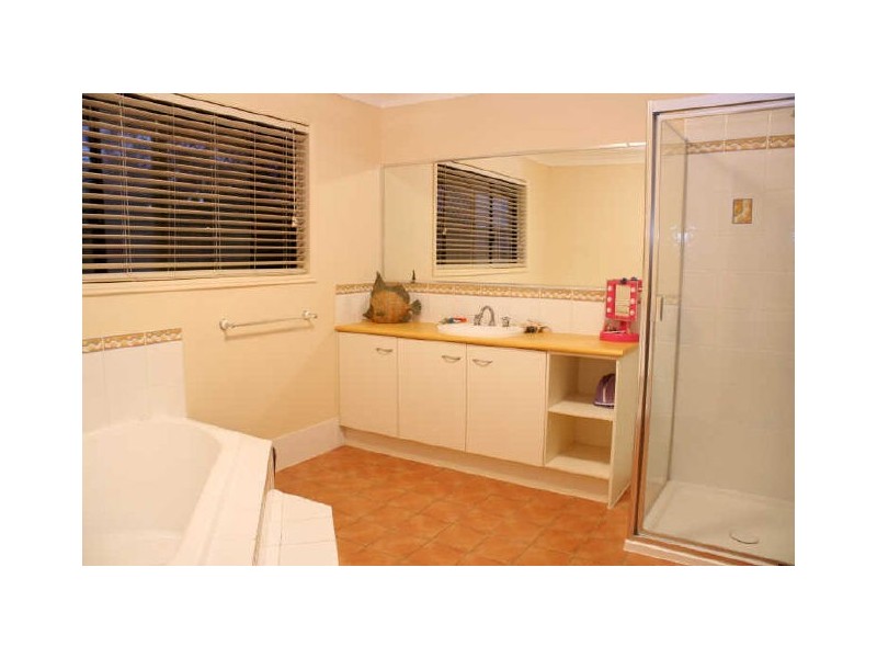 Parkinson QLD 4115