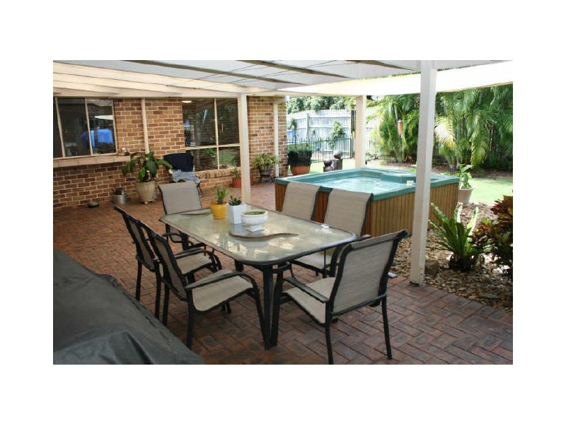 51 Ulinga Crescent, Parkinson QLD 4115