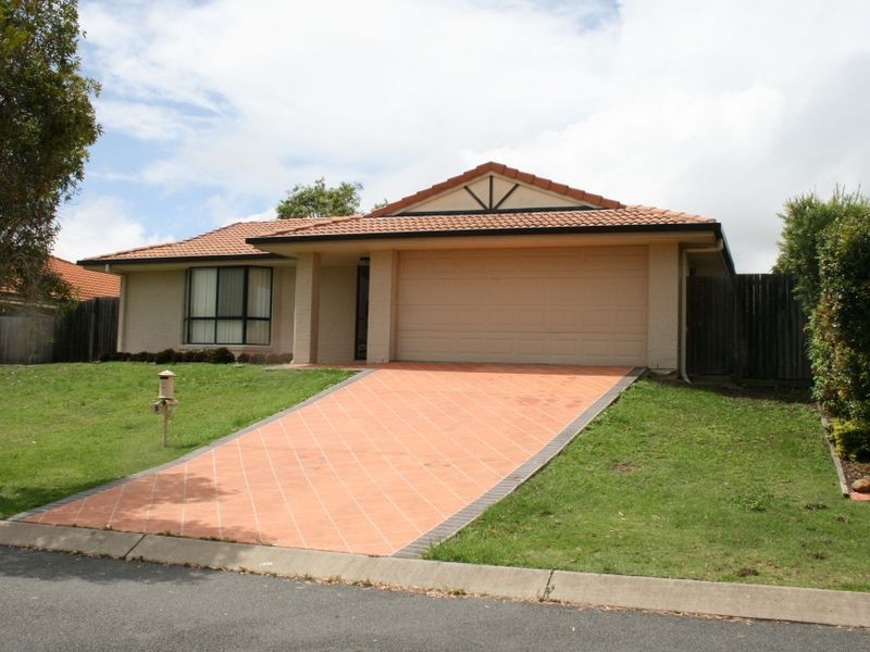 5 Watarrka Drive, Parkinson QLD 4115