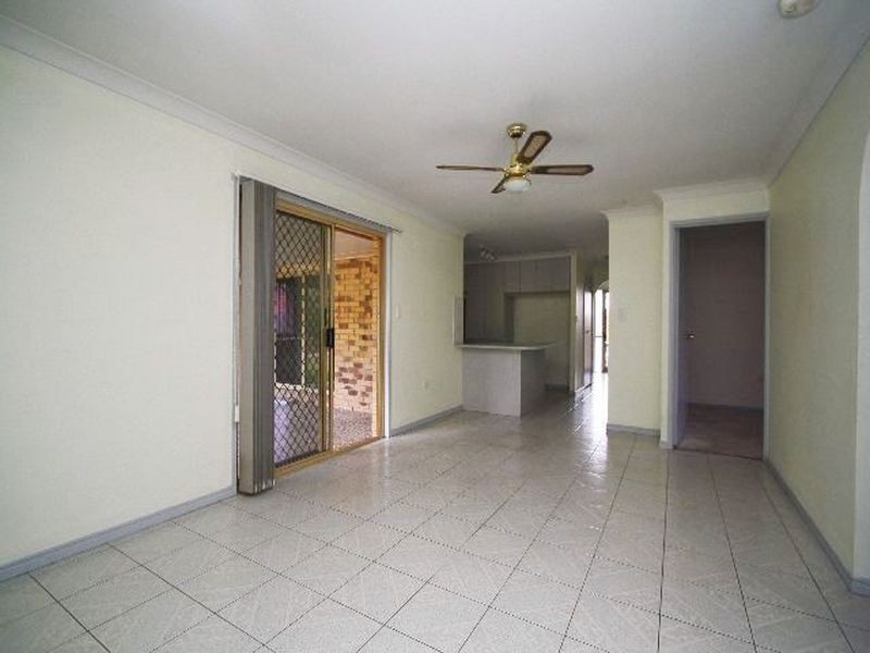 12 Gragin Place, Parkinson QLD 4115