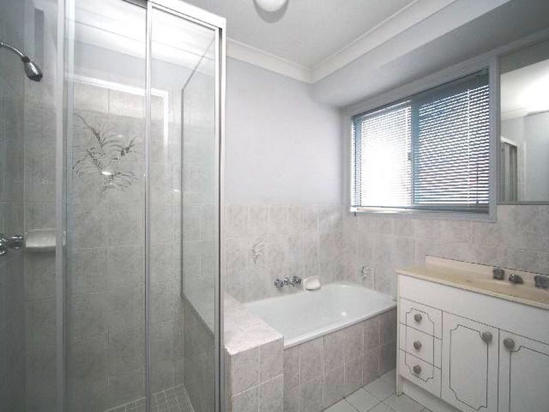 12 Gragin Place, Parkinson QLD 4115