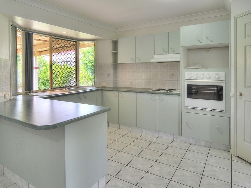 12 Janmore Place, Parkinson QLD 4115