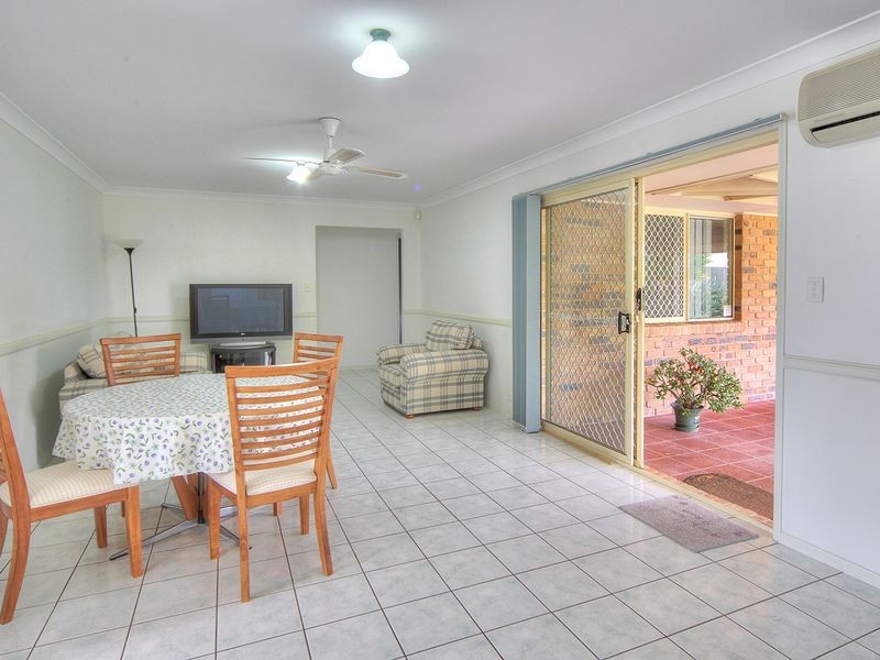 12 Janmore Place, Parkinson QLD 4115