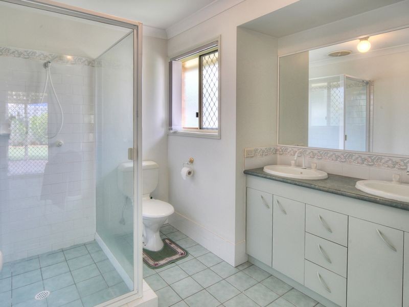 12 Janmore Place, Parkinson QLD 4115