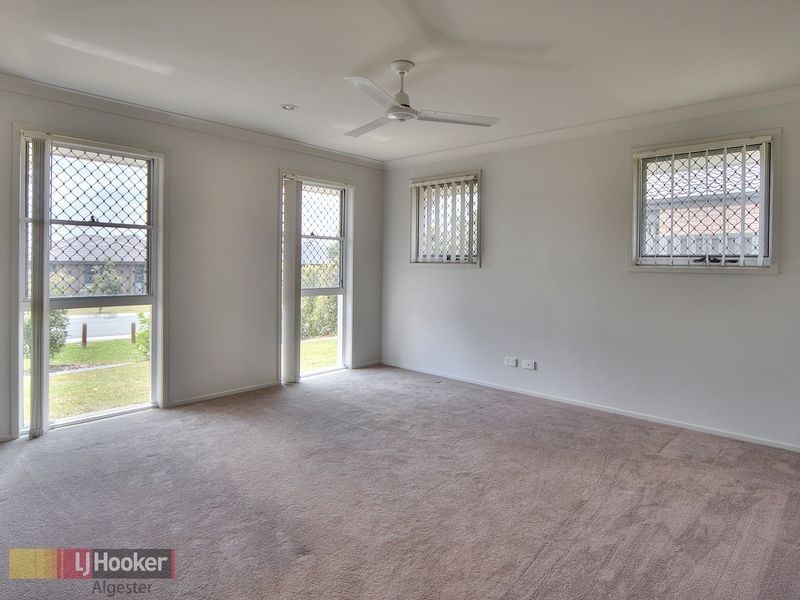 6 Mimosa Street, Parkinson QLD 4115