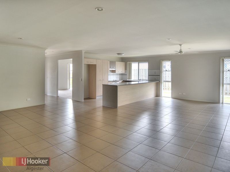 6 Mimosa Street, Parkinson QLD 4115