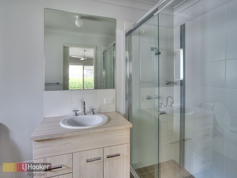 6 Mimosa Street, Parkinson QLD 4115
