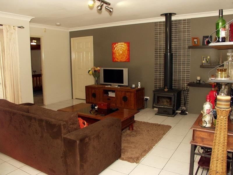 72 Bannockburn Cres, Parkinson QLD 4115