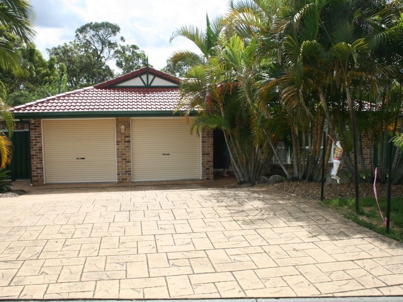 5 Avondale Cres, Parkinson QLD 4115
