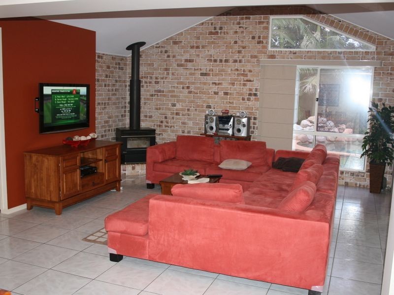 36 Ulinga St, Parkinson QLD 4115