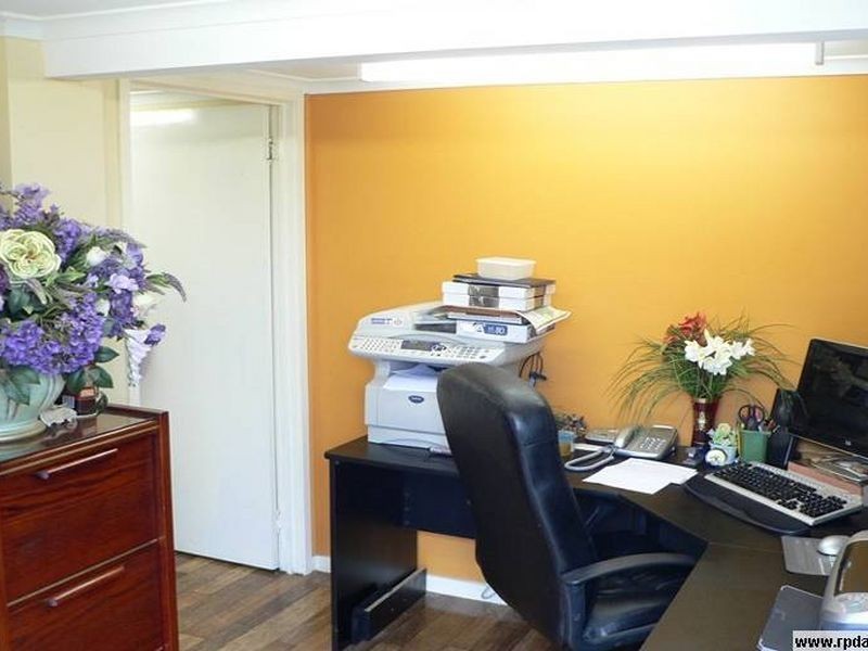 8 Benton St, Acacia Ridge QLD 4110