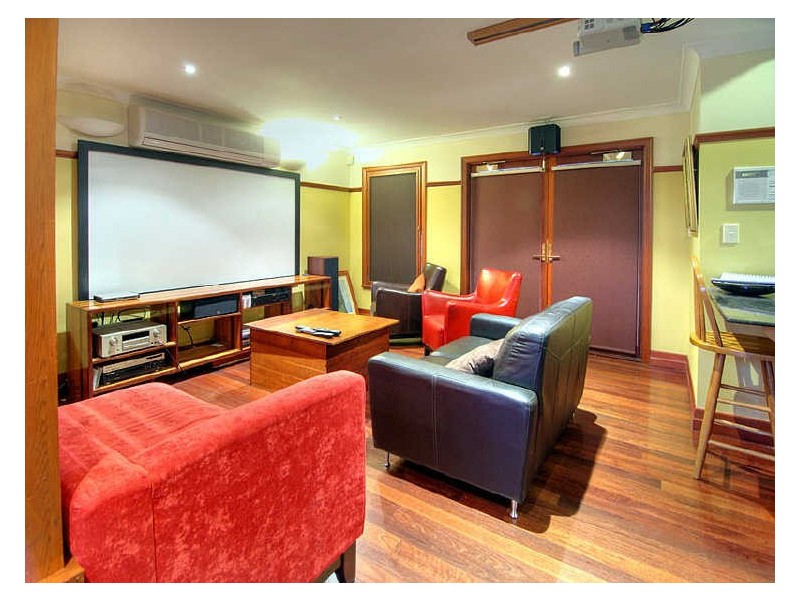 21 Superior Place, Parkinson QLD 4115