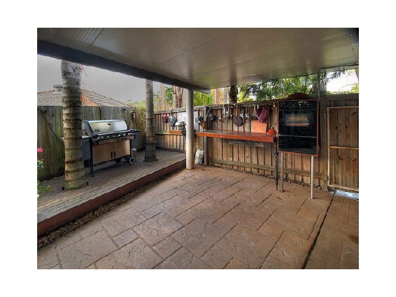 11 Casuarina Crescent, Calamvale QLD 4116