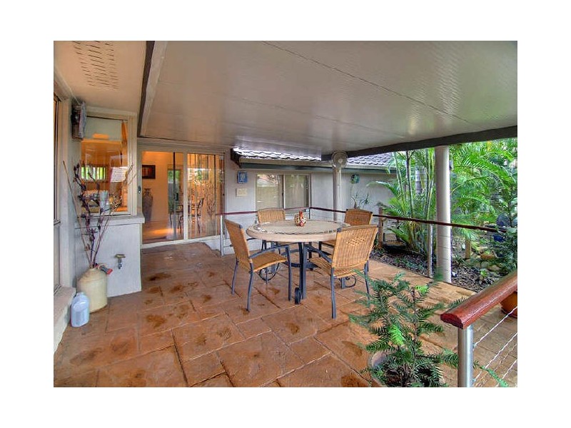 11 Casuarina Crescent, Calamvale QLD 4116