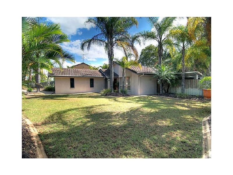 11 Casuarina Crescent, Calamvale QLD 4116