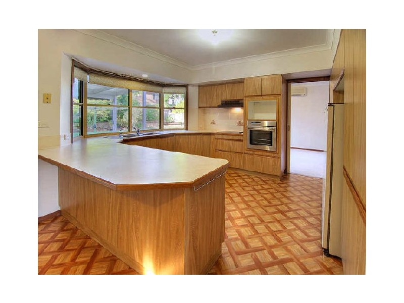 11 Hickory Place, Calamvale QLD 4116