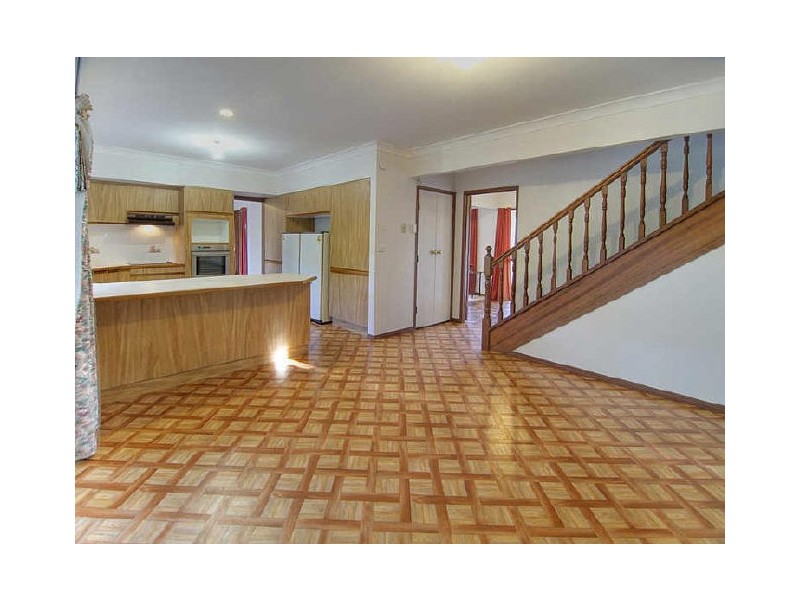 11 Hickory Place, Calamvale QLD 4116