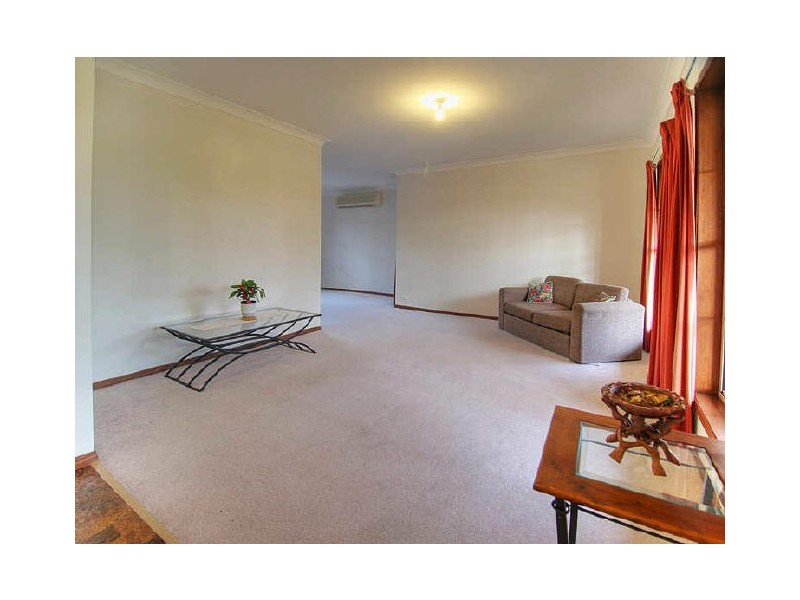 11 Hickory Place, Calamvale QLD 4116