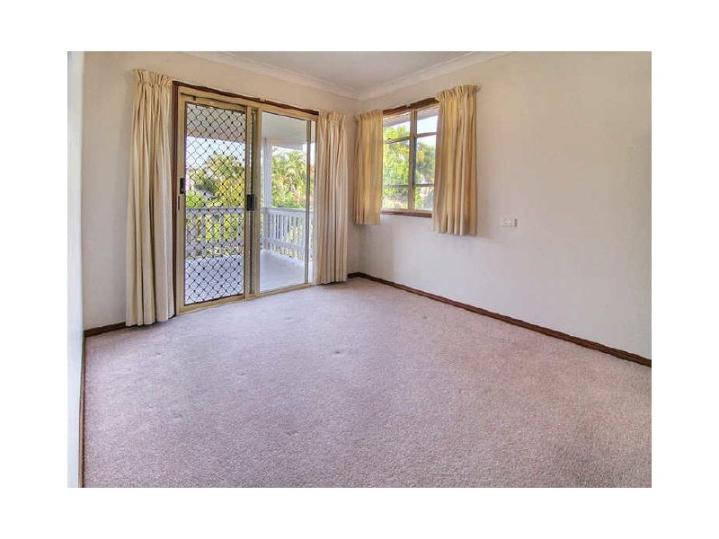 11 Hickory Place, Calamvale QLD 4116