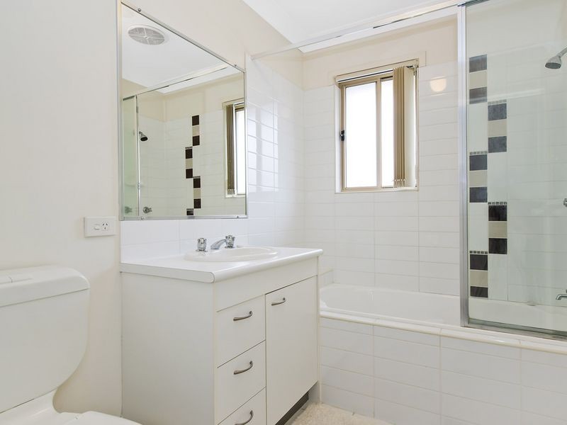 8/8 Earnshaw Street, Algester QLD 4115